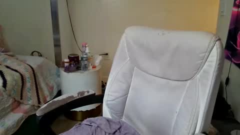 Yasmine pretty online show from 11-25-25, 01:44