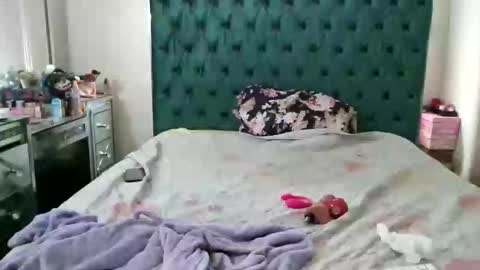 Yasmine pretty online show from 02-02-26, 04:27