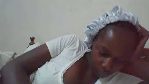 Snapshot of pretty_beib chatting on 09-25-25, 02:59 Karol online show from 09-25-25, 02:59