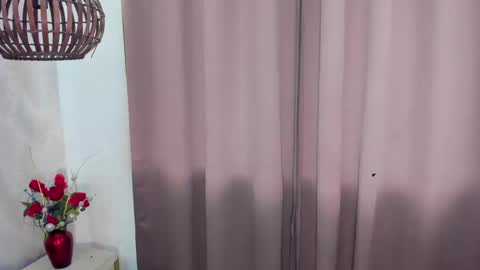 Snapshot of pretty_bigboobs_ chatting on 03-08-25, 03:06 Carla online show from 03-08-25, 03:06