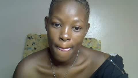 Snapshot of pretty_bright chatting on 06-15-26, 11:29 Bright online show from 06-15-26, 11:29