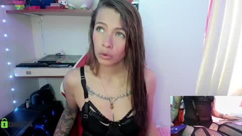 Snapshot of pretty_candysex chatting on 09-24-25, 08:34 Lisa online show from 09-24-25, 08:34