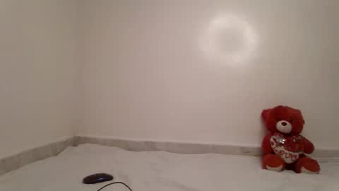 pretty_curvy99 online show from 05-08-26, 10:26