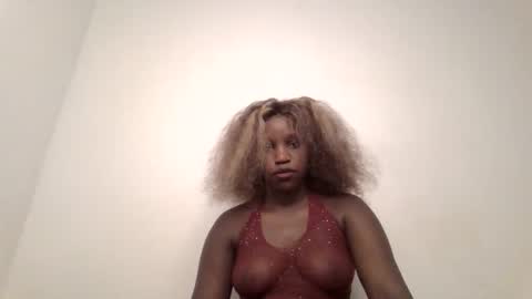 pretty_curvy99 online show from 05-27-26, 08:11