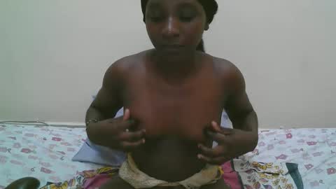 pretty online show from 02-08-26, 05:05