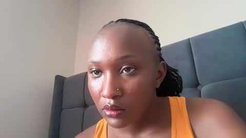 independent model online show from 10-15-25, 06:46