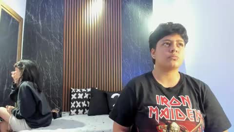 pretty_honey22 online show from 05-17-26, 05:31