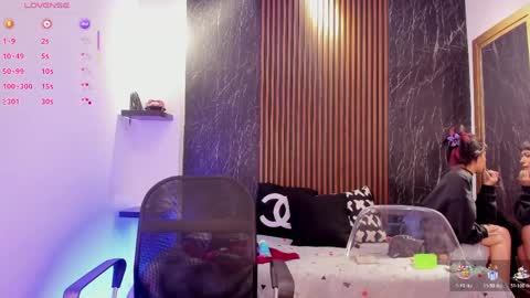 pretty_honey22 online show from 05-19-26, 07:31