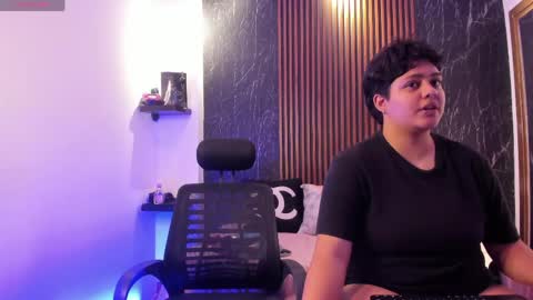 pretty_honey22 online show from 05-28-26, 09:34