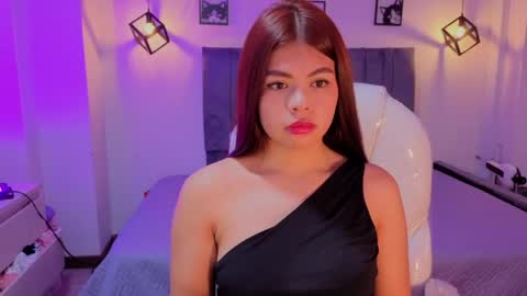 pretty online show from 06-04-26, 03:01