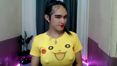 Snapshot of pretty_lady_kitty chatting on 04-06-26, 12:28 pretty_lady_kitty online show from 04-06-26, 12:28