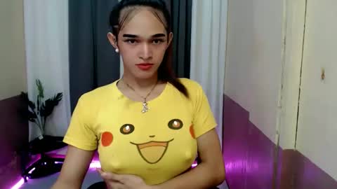 Snapshot of pretty_lady_kitty chatting on 04-09-26, 04:34 pretty_lady_kitty online show from 04-09-26, 04:34