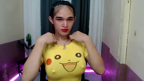 Snapshot of pretty_lady_kitty chatting on 04-12-26, 12:48 pretty_lady_kitty online show from 04-12-26, 12:48
