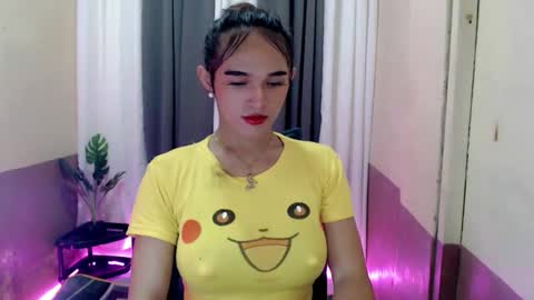 Snapshot of pretty_lady_kitty chatting on 04-14-26, 12:38 pretty_lady_kitty online show from 04-14-26, 12:38