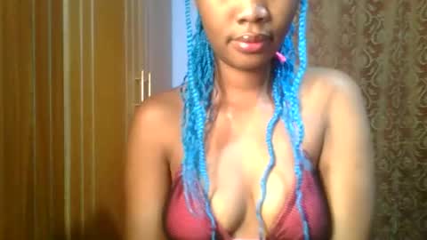 Snapshot of pretty_leilah chatting on 01-07-26, 01:19 pretty_leilah online show from 01-07-26, 01:19
