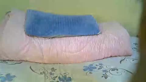 Snapshot of pretty_liny chatting on 10-17-25, 10:56 pretty_liny online show from 10-17-25, 10:56