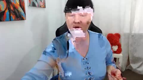 pretty_malika online show from 10-17-25, 04:26