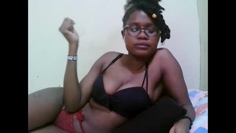 Snapshot of pretty_mellan chatting on 01-31-25, 10:31 pretty_mellan online show from 01-31-25, 10:31