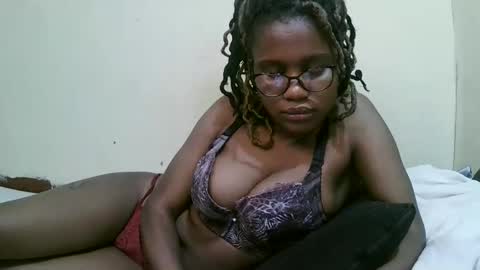 Snapshot of pretty_mellan chatting on 03-06-25, 06:48 pretty_mellan online show from 03-06-25, 06:48