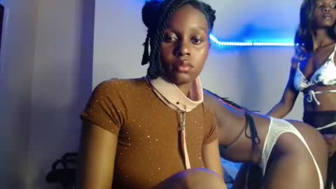 Snapshot of pretty_nyra chatting on 04-23-26, 04:53 Nyra online show from 04-23-26, 04:53