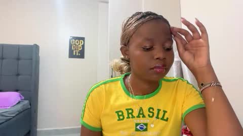 Pretty peaches online show from 02-01-26, 12:37