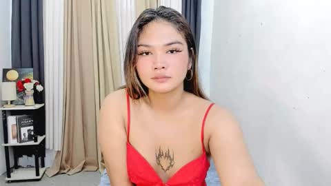 Snapshot of pretty_percy chatting on 01-06-26, 11:14 hi im percy online show from 01-06-26, 11:14