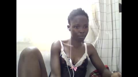 pretty_petite_ebony online show from 06-07-26, 02:21