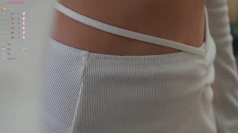 Snapshot of pretty_princess_elina chatting on 02-18-25, 07:19 Elina online show from 02-18-25, 07:19