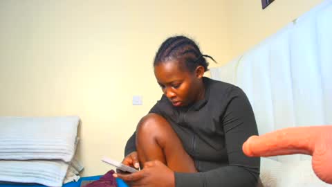Snapshot of pretty_pussy2 chatting on 07-02-26, 02:11 Essy online show from 07-02-26, 02:11