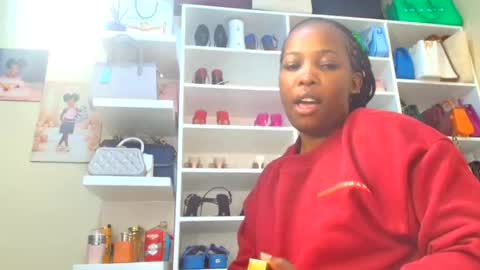 Snapshot of pretty_pussy2 chatting on 07-08-26, 04:06 Essy online show from 07-08-26, 04:06