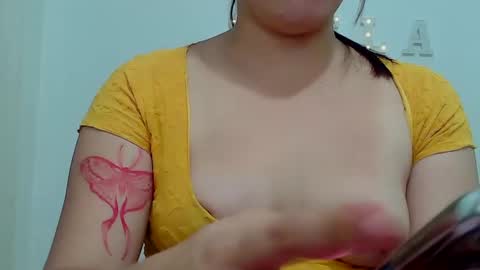 pretty stela online show from 03-10-25, 12:26