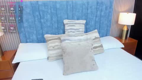 Snapshot of pretty_sunlight_ chatting on 09-09-25, 02:00 Daisy Flower online show from 09-09-25, 02:00