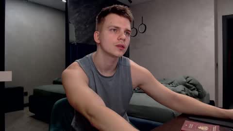 Justin online show from 03-08-25, 04:01