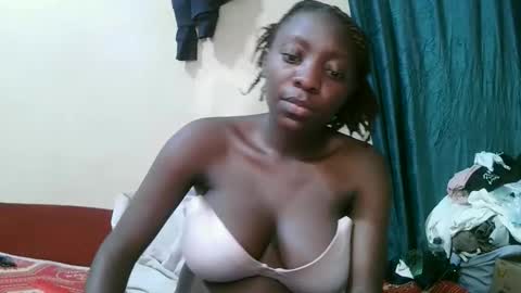 Snapshot of pretty_tiffany1 chatting on 12-19-25, 05:42 pretty_tiffany1 online show from 12-19-25, 05:42