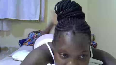 pretty_tiffany7 online show from 04-18-26, 05:39