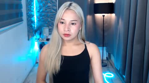 Snapshot of prettyallison_29 chatting on 02-08-25, 11:13 prettyallison_29 online show from 02-08-25, 11:13