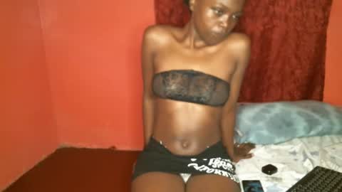 Snapshot of prettybabe02 chatting on 01-26-25, 05:02 SaraCattra online show from 01-26-25, 05:02