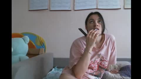 Bella online show from 01-31-25, 11:13