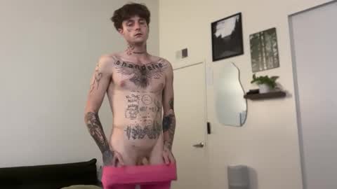 Snapshot of prettyboyszn chatting on 05-02-26, 03:00 pretty boy online show from 05-02-26, 03:00