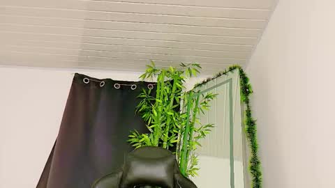 Enzo  Denis online show from 12-13-25, 11:43