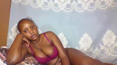 SHANIA online show from 09-10-25, 07:47