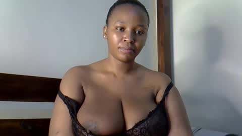 Snapshot of prettydey1 chatting on 05-29-26, 07:01 prettydey1 online show from 05-29-26, 07:01