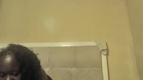 Snapshot of prettyeve25 chatting on 09-16-25, 08:10 eve online show from 09-16-25, 08:10