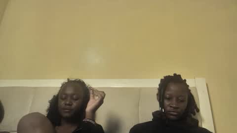 Snapshot of prettyeve25 chatting on 09-18-25, 08:27 eve online show from 09-18-25, 08:27