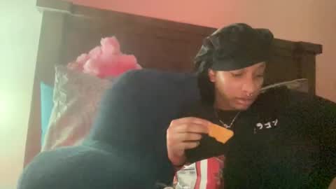 prettyfacefemale online show from 05-13-26, 05:16