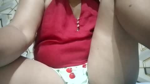 Snapshot of prettygirl2697 chatting on 01-18-26, 03:49 prettygirl2697 online show from 01-18-26, 03:49