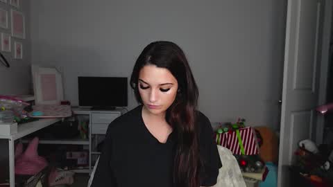 prettygirllltorii online show from 01-16-26, 12:14