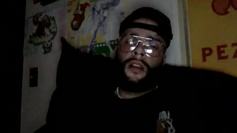 Snapshot of prettyglazed chatting on 02-13-25, 02:34 prettyglazed online show from 02-13-25, 02:34