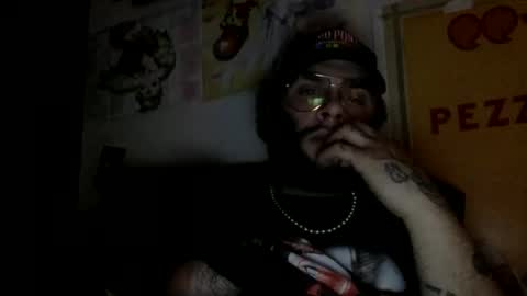 Snapshot of prettyglazed chatting on 02-13-26, 03:57 prettyglazed online show from 02-13-26, 03:57