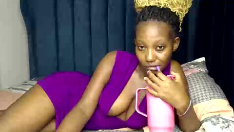 Snapshot of prettygoddess1 chatting on 10-14-25, 02:01 Mary online show from 10-14-25, 02:01